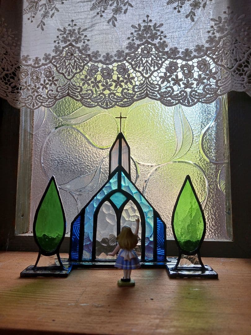 専用ガラスのお城と教会