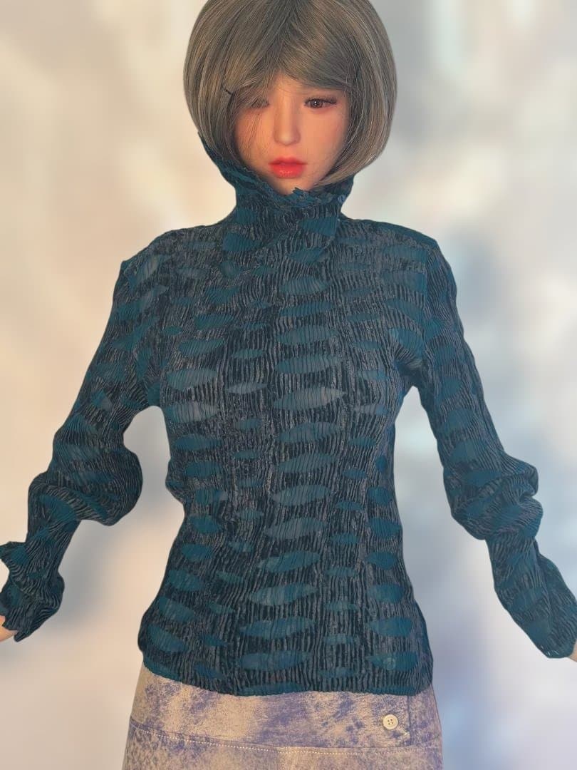 ISSEYMIYAKE FETE pleated top ブルードット模様