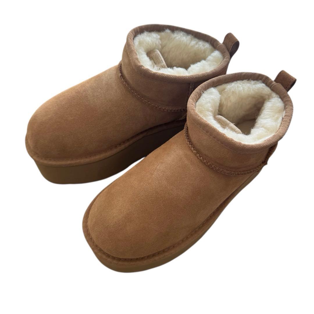 UGG クラシック ウルトラ ミニ プラットフォーム