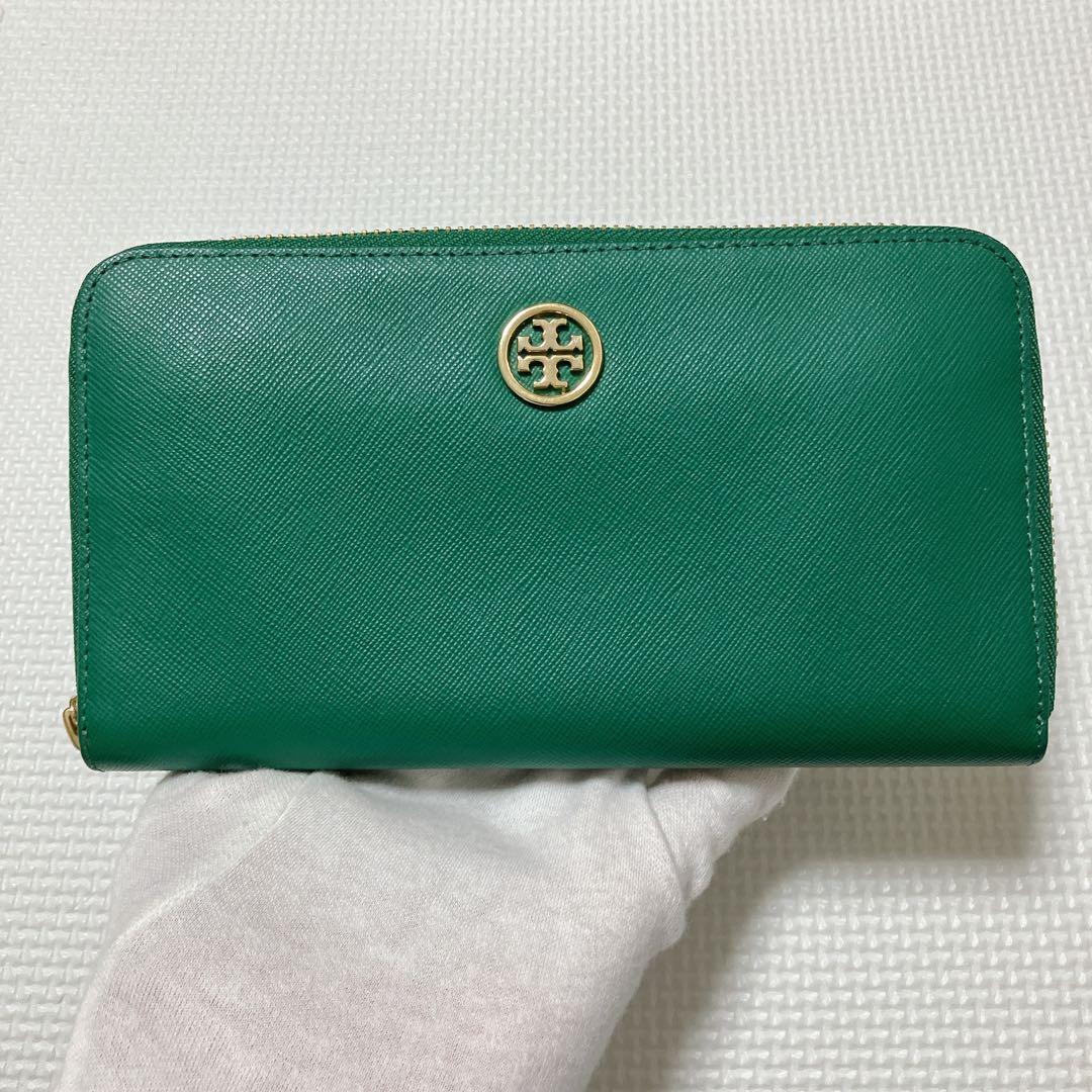 未使用TORY BURCHトリーバーチレザーラウンドジップ長財布　グリーン　緑