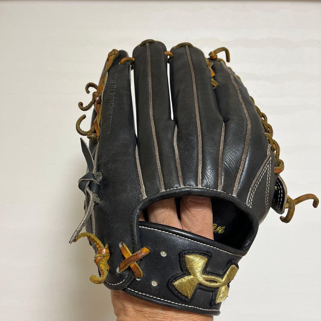 Under Armour 硬式野球外野手用グローブ