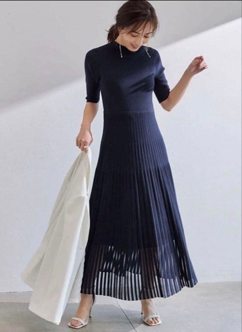 【極美品】anuans ボトルネックシアーニットワンピース