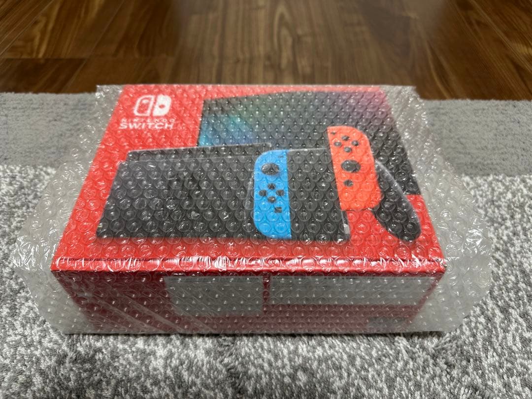 【新品未使用】Nintendo Switch 青/赤 ジョイコン 本体