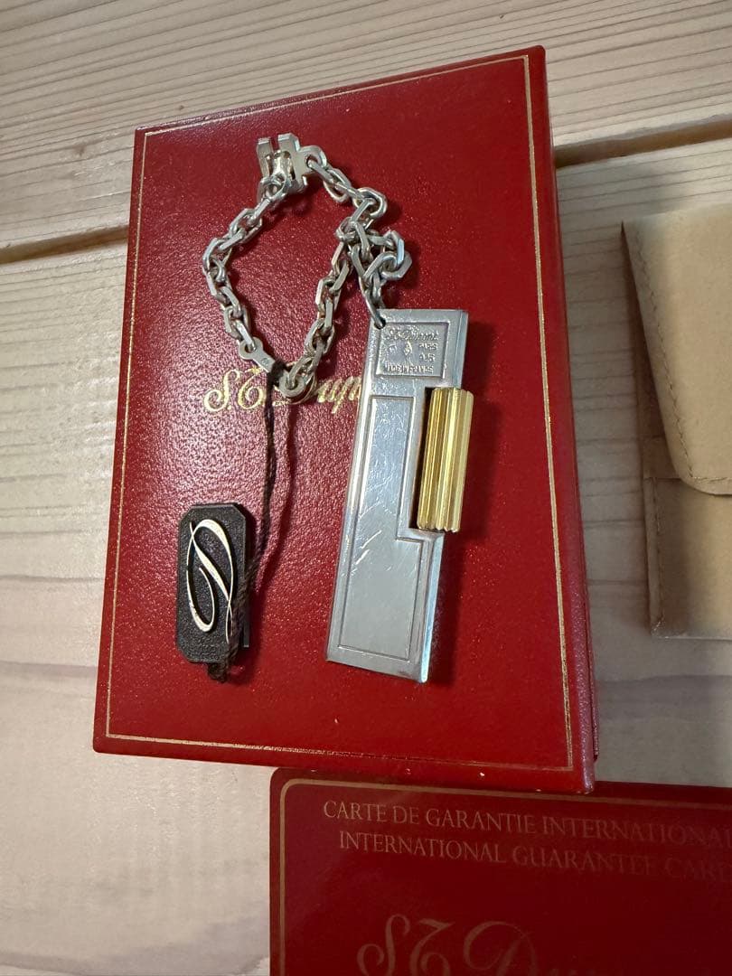 デュポン　dupont キーホルダー　シルバー