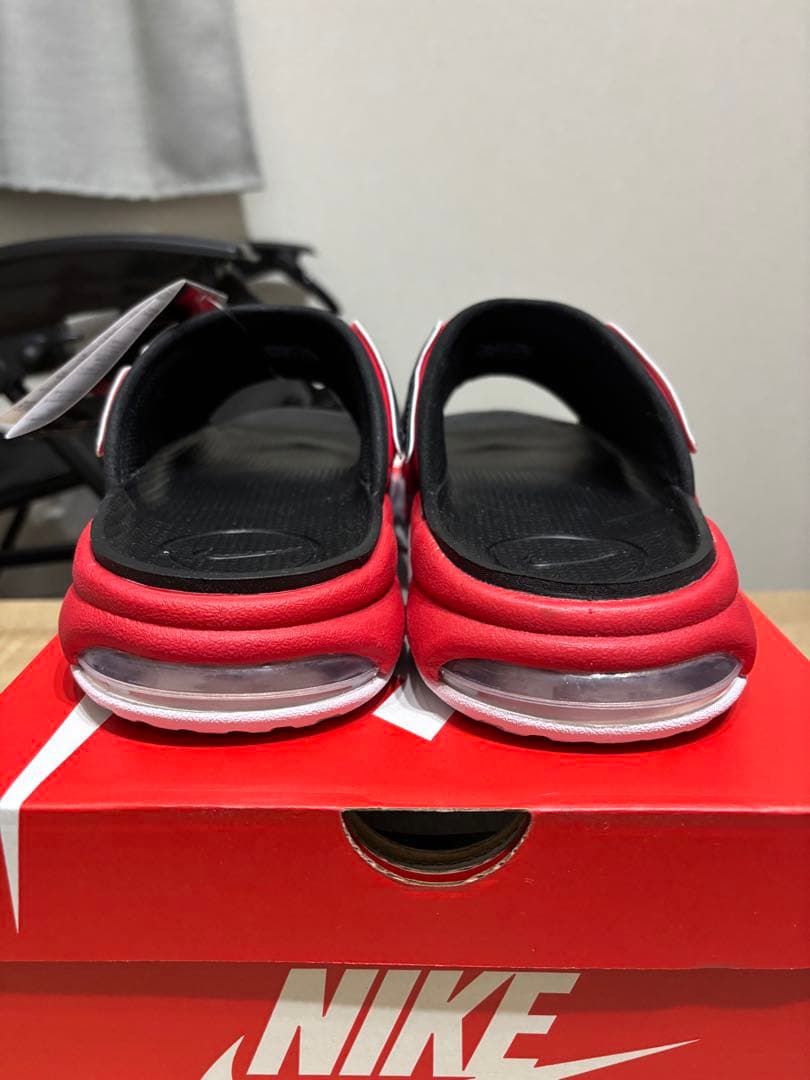 NIKE エアモアアップテンポ スライド　27cm　赤黒