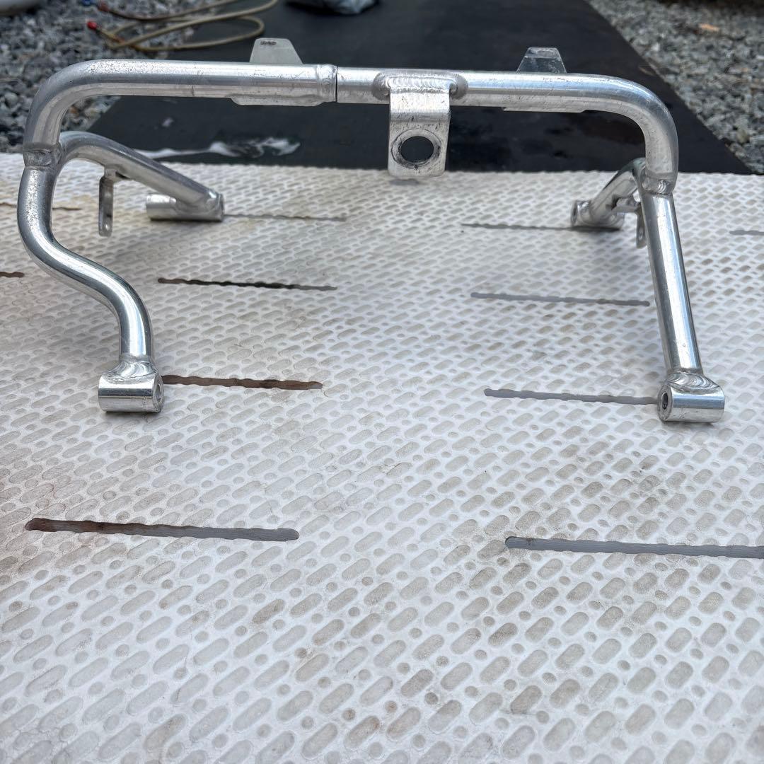 GPZ900R アクティブ　ラジエターステー