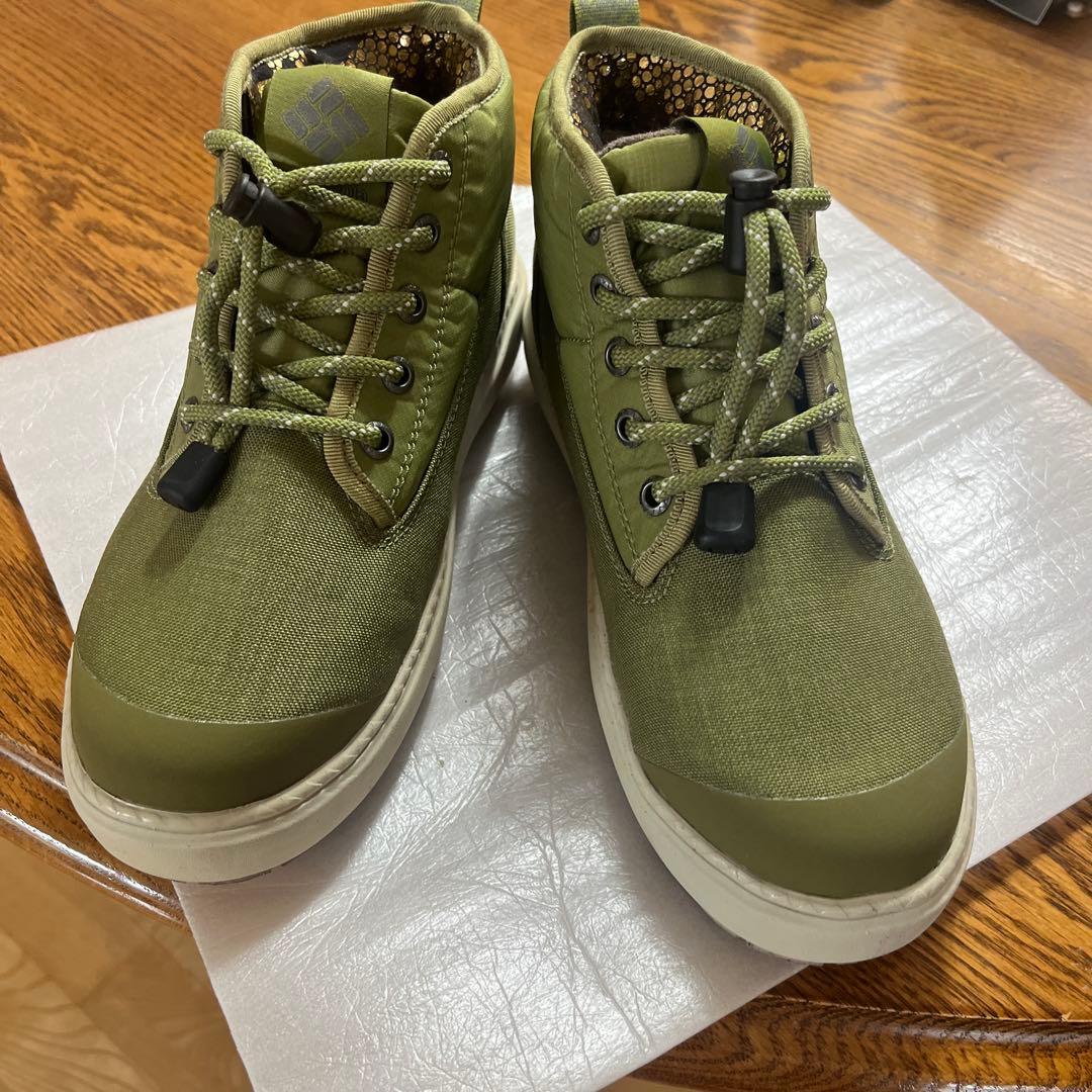 Columbia ハイカット冬用シューズ オリーブ
