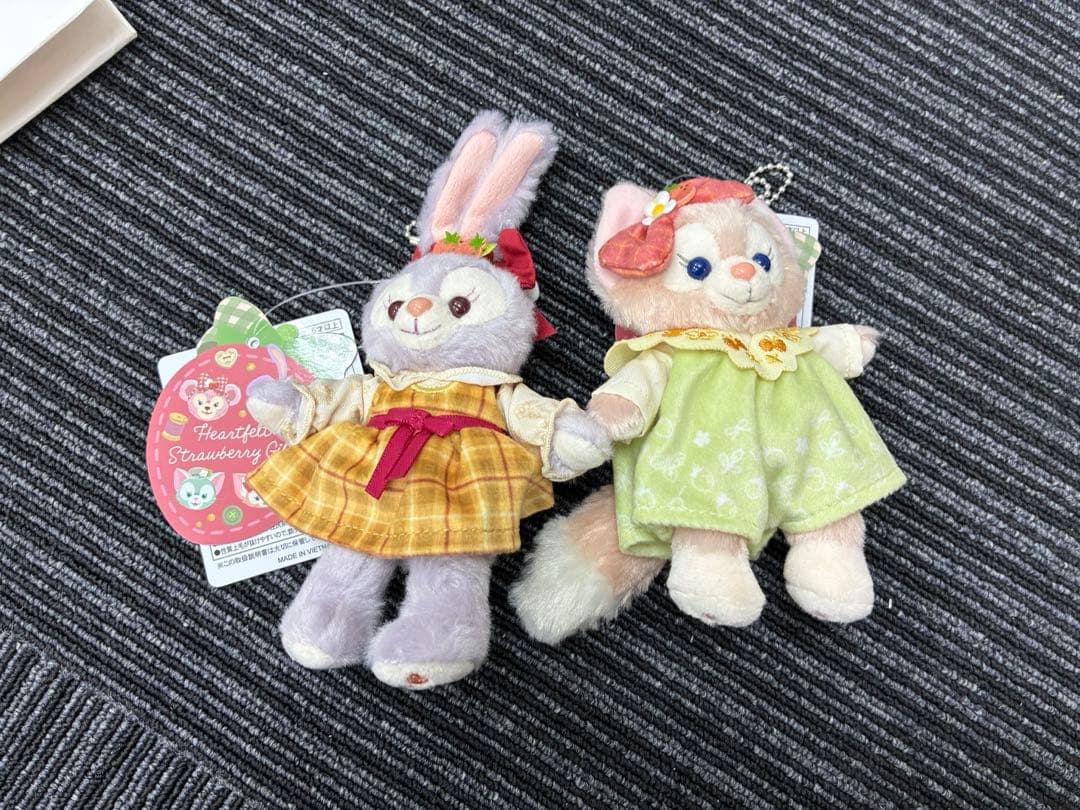 リーナベル　ステラルー　ぬいぐるみバッジ　ハートフェルトストロベリーギフト　2点
