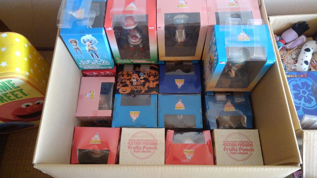 大量フィギュア・ぬいぐるみ　全部セットにて