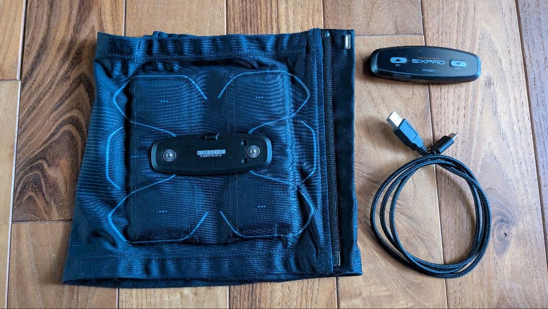 ヒ*ル様 SIXPAD パワースーツアブズMサイズ コントローラー付き