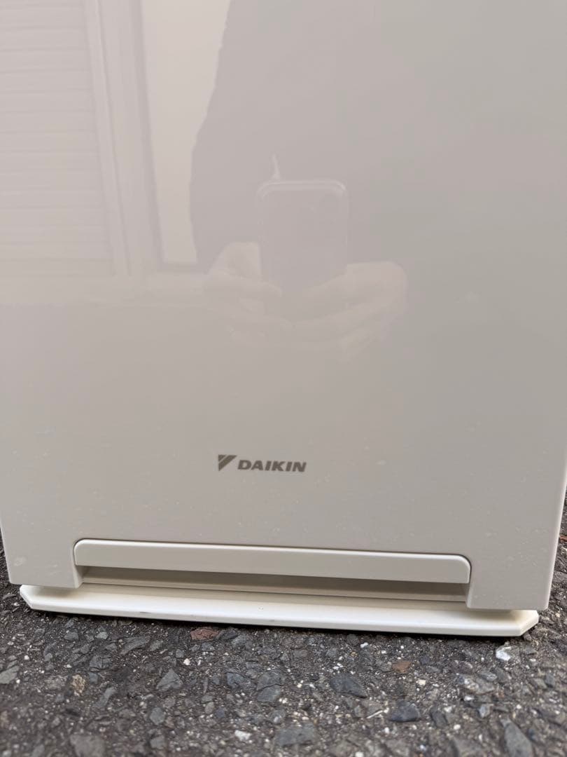 【美品】2023年製 ダイキン 加湿空気清浄機 ストリーマ MCK50Y-W