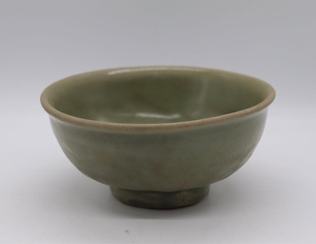 中国　明時代初期　龍泉窯碗　青磁　木箱入　送料込み0515