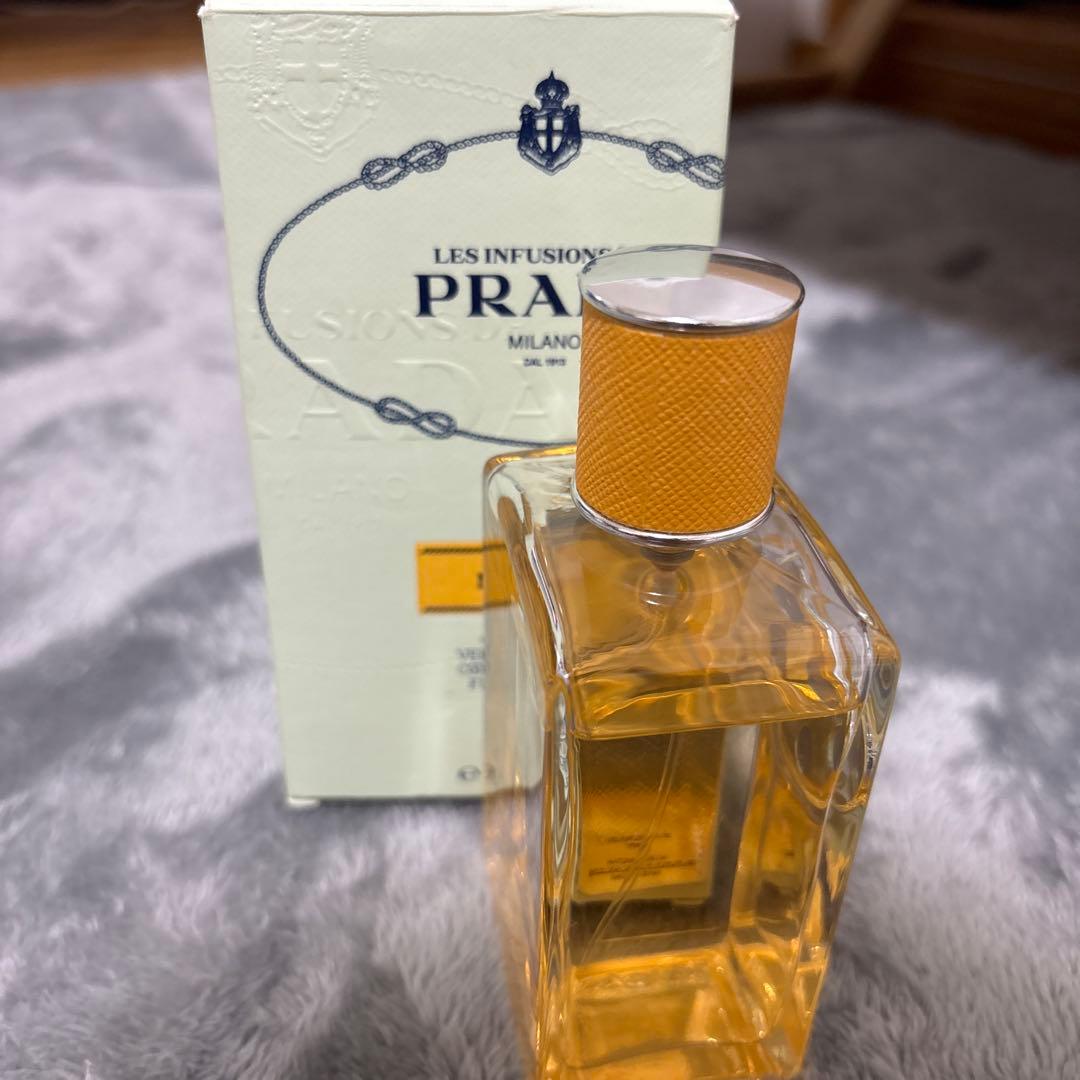 インフュージョン ドゥ プラダ マンダリン オーデパルファム