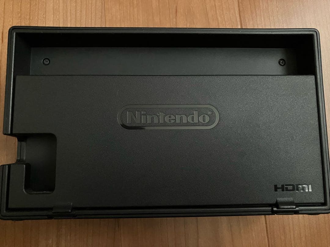 Nintendo Switch 本体 + ケース + 充電器