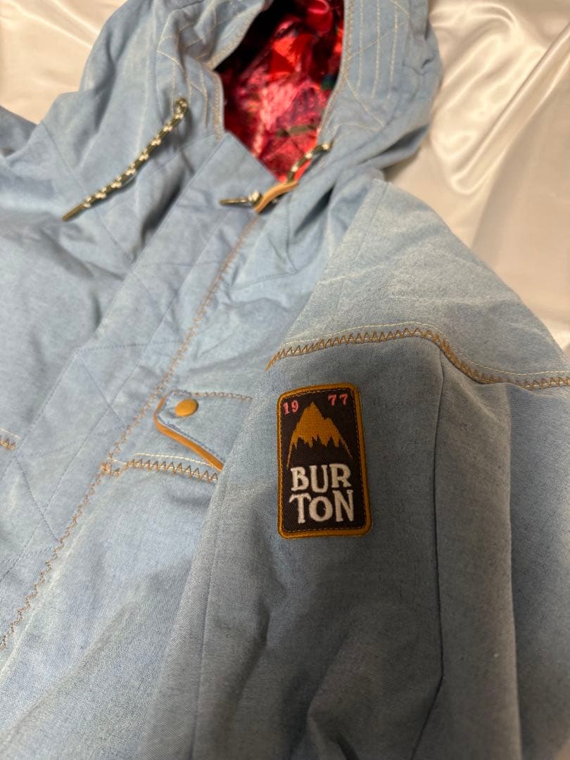 BURTON フード付きウェア