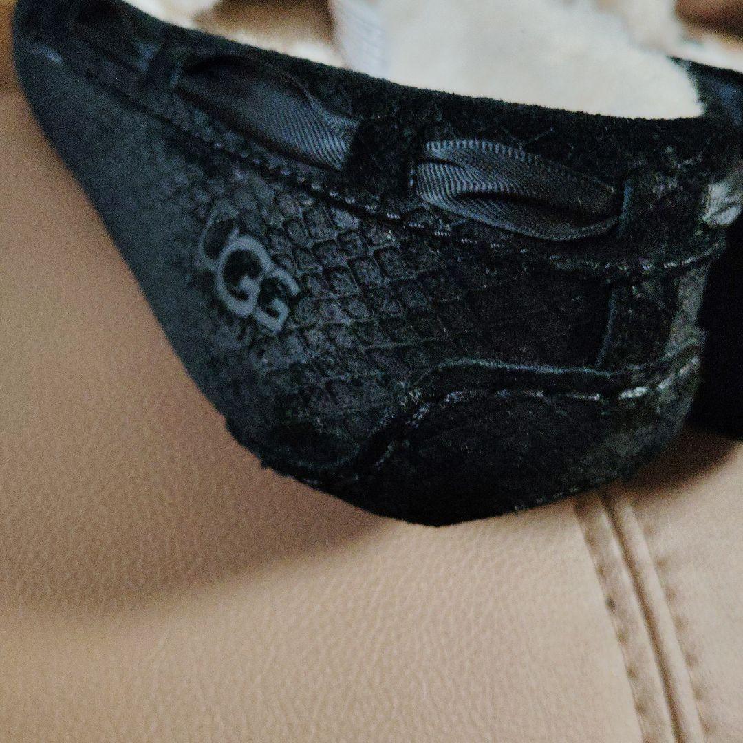 UGG W DAKOTA EXOTIC SCALES ブラック 6.5