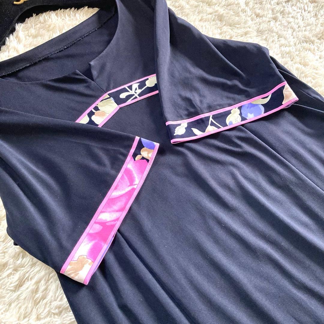 【大きいサイズ】レオナール 近年 カンカン チュニック 花柄 フラワートリム 黒