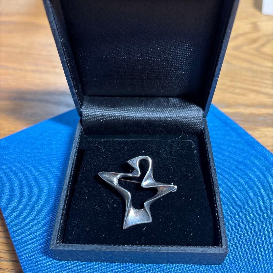 ジョージジェンセン　ヘニング・コッペル　ブローチ　2000年