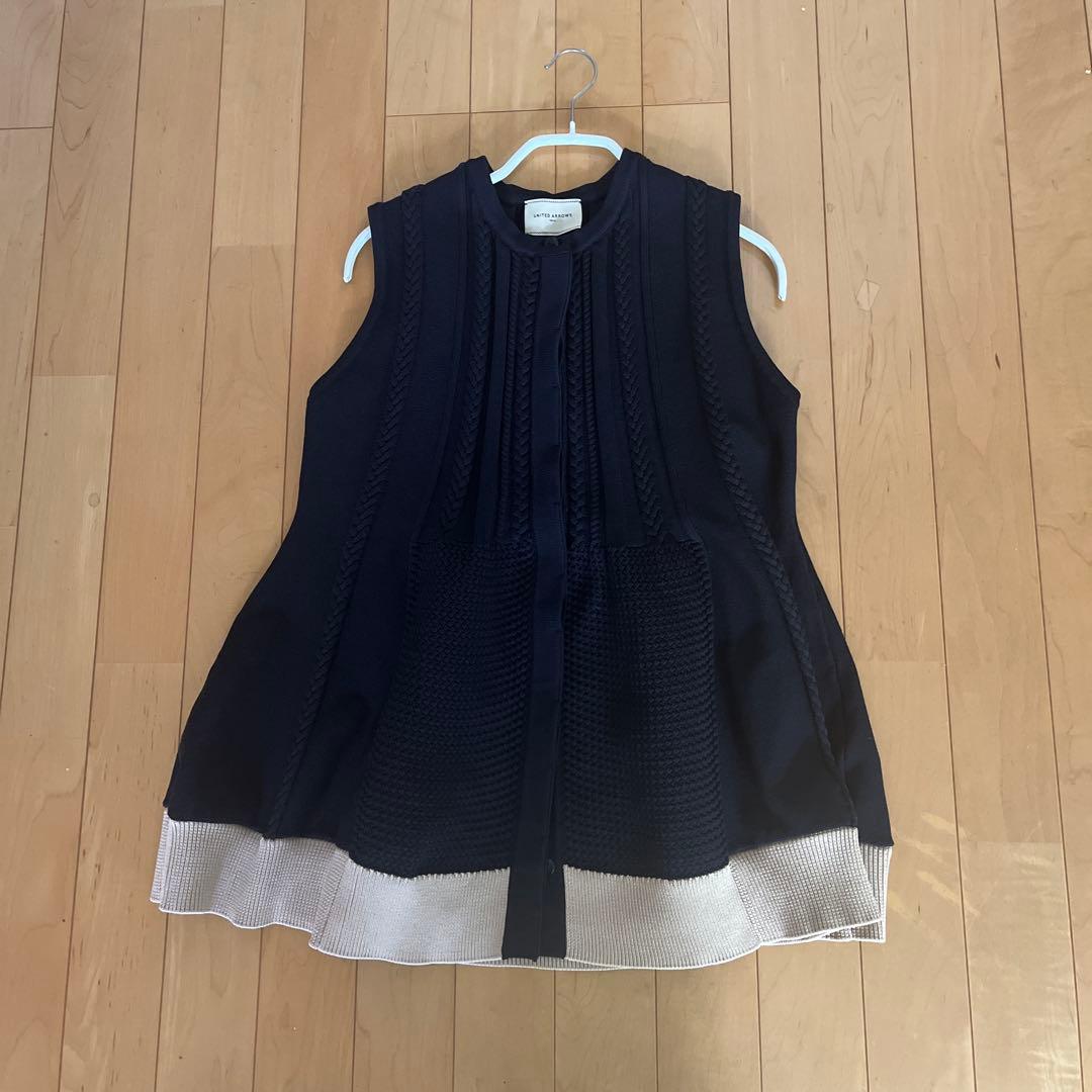 ユナイテッドアローズ ケーブル ペプラム ノースリーブ ニットベスト