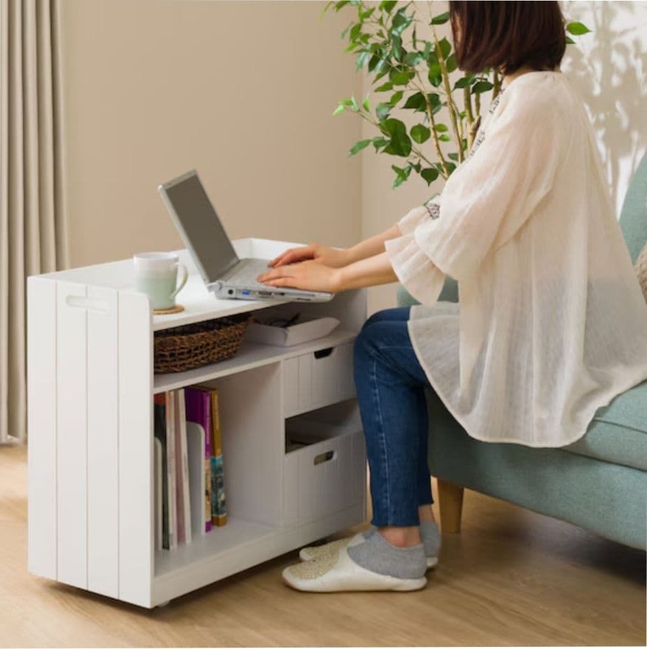 エステ、リビング、キッチン収納 キャスター、収納付き