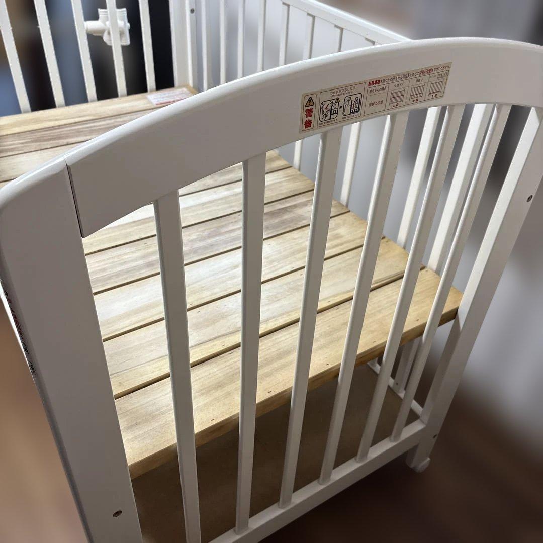 カトージ　ベビーベッド（岡山　直接引き取りの場合4500円）