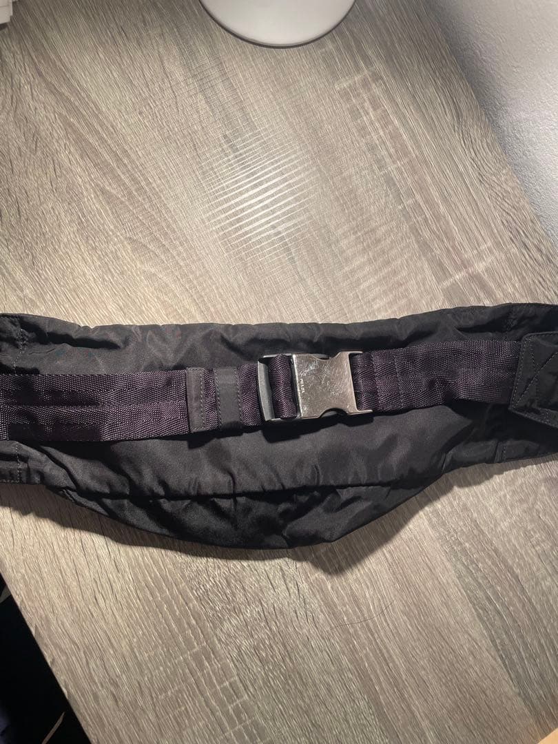 PRADA −プラダ ボディバッグ