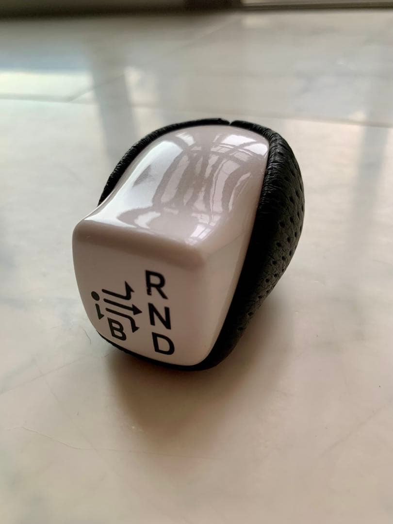 専用ステアリング・シフトノブセット