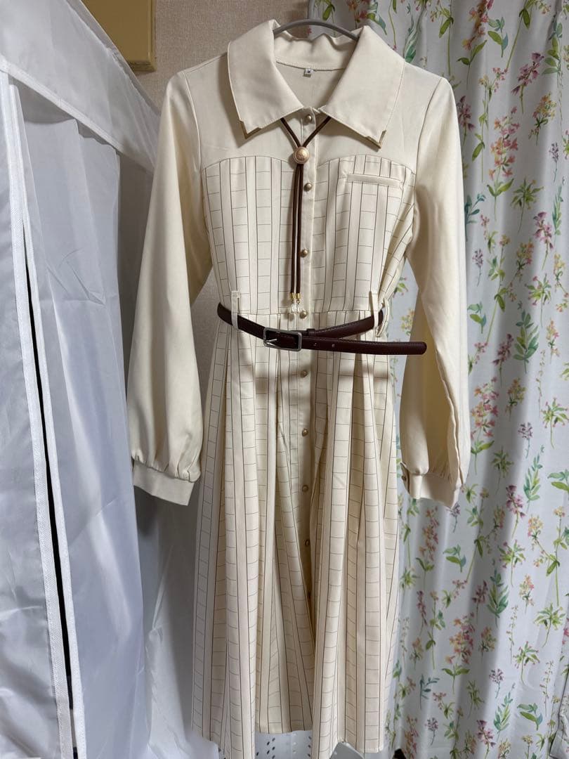 Favorite ミディアム丈 レトロワンピース 原稿用紙柄