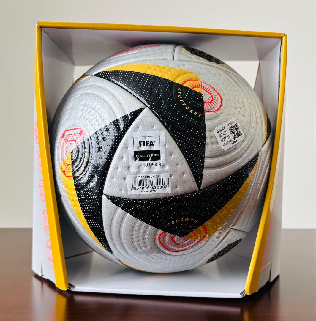 アディダス　サッカーボール　5号球　EURO 2024 　公式球