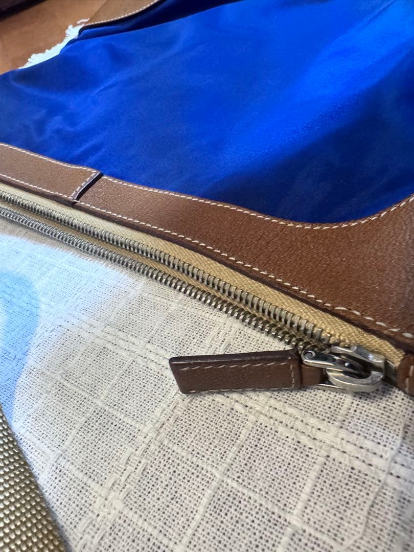 【安心鑑定可】PRADA ショルダーバッグ 保存袋付 青