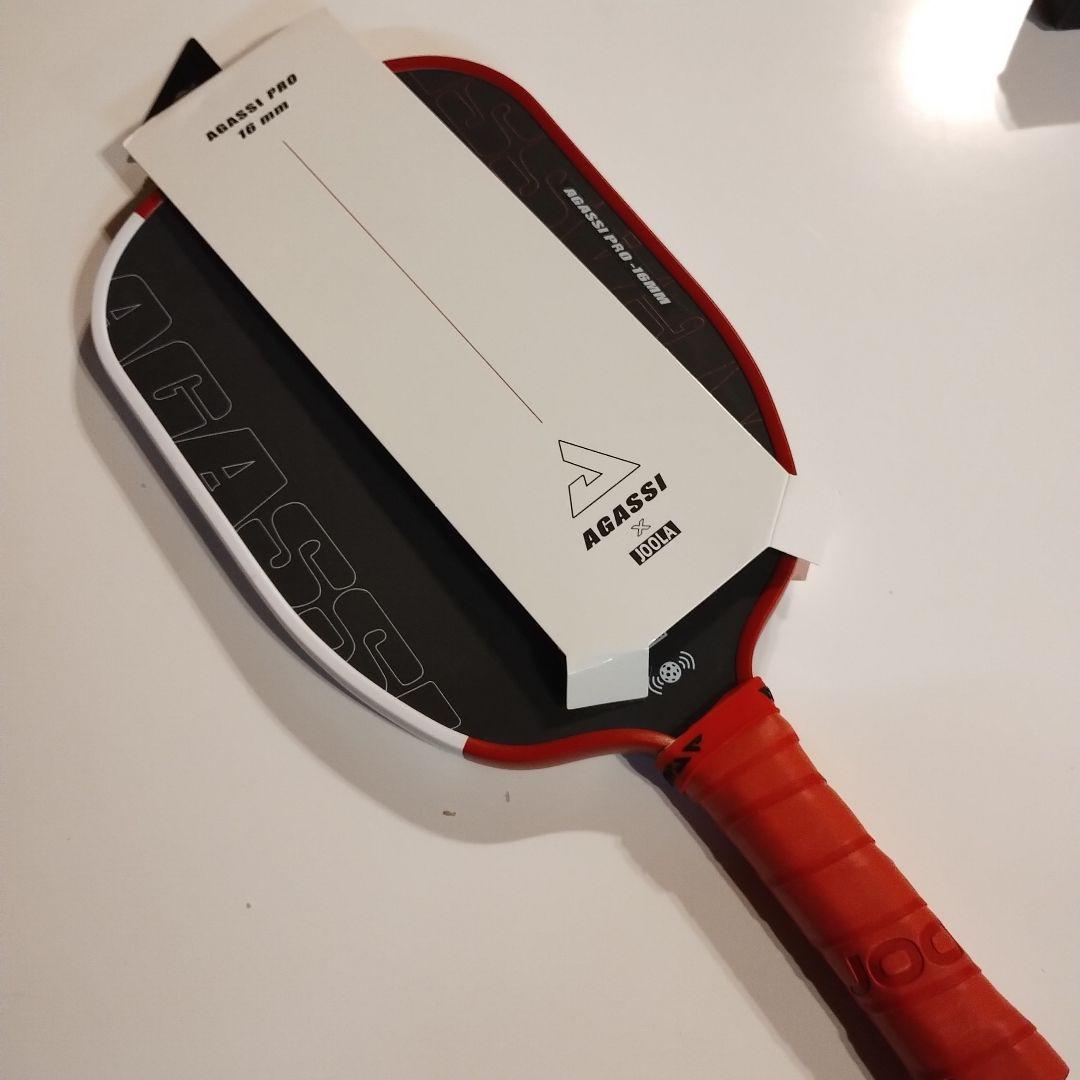 中古品 JOOLA ヨーラ アガシ プロ 16mm ピックルボール パドル