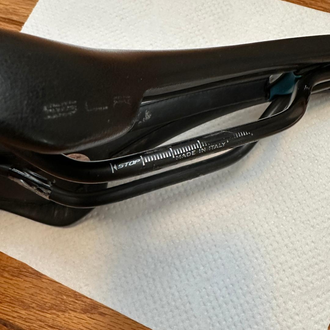 Selle Italia SLR Superflow 145mmサドル 中古 B
