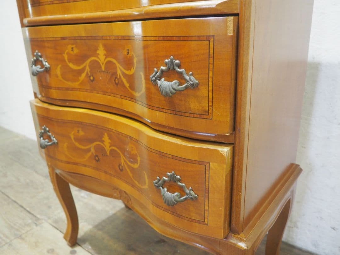 1107 猫脚デザインのチェスト　洋タンス　キャビネット　アンティーク調　洋家具