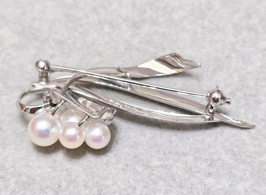 MIKIMOTOミキモト SV あこや真珠ブローチ パール 本真珠　42034