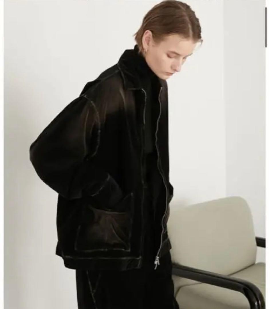 【LA PEAU DE GEM】 ジップアップベロアブルゾン