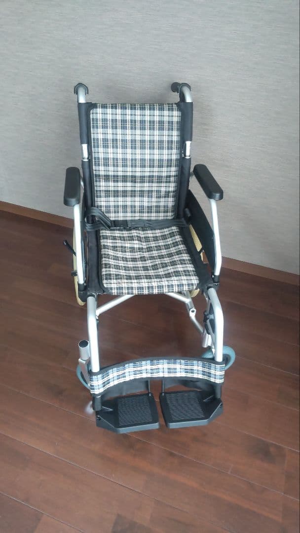 Care-Tec Japan 介助用車椅子 チェック柄 ※整備点検済み