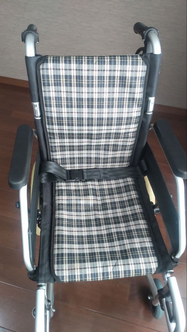 Care-Tec Japan 介助用車椅子 チェック柄 ※整備点検済み