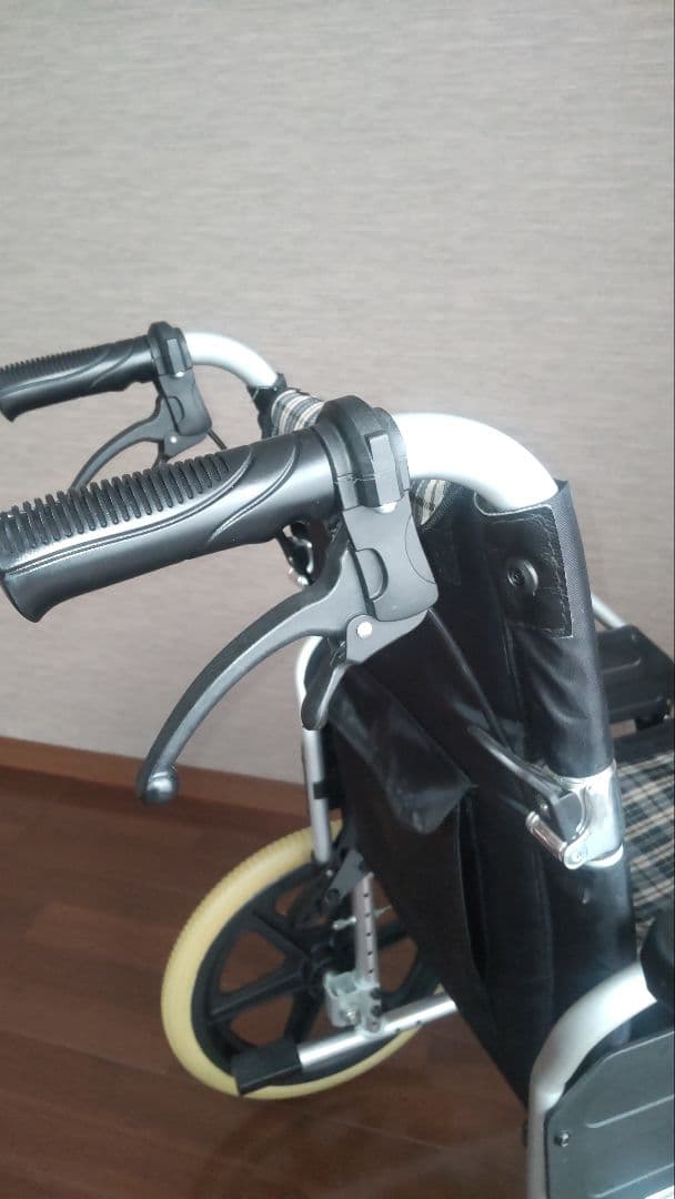 Care-Tec Japan 介助用車椅子 チェック柄 ※整備点検済み