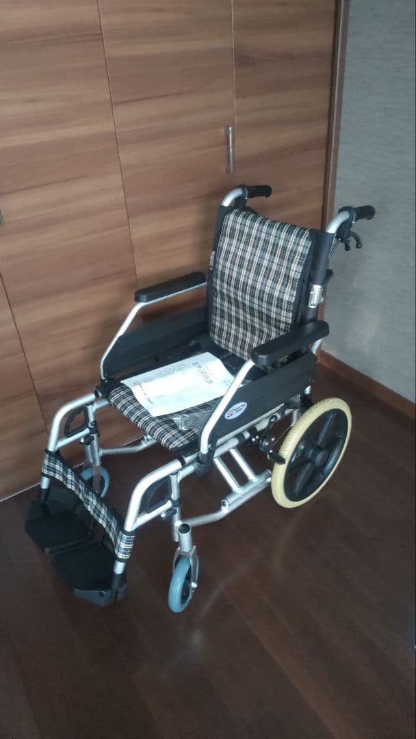 Care-Tec Japan 介助用車椅子 チェック柄 ※整備点検済み