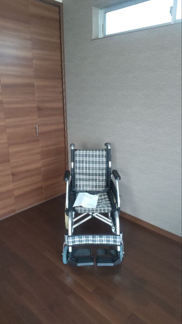 Care-Tec Japan 介助用車椅子 チェック柄 ※整備点検済み