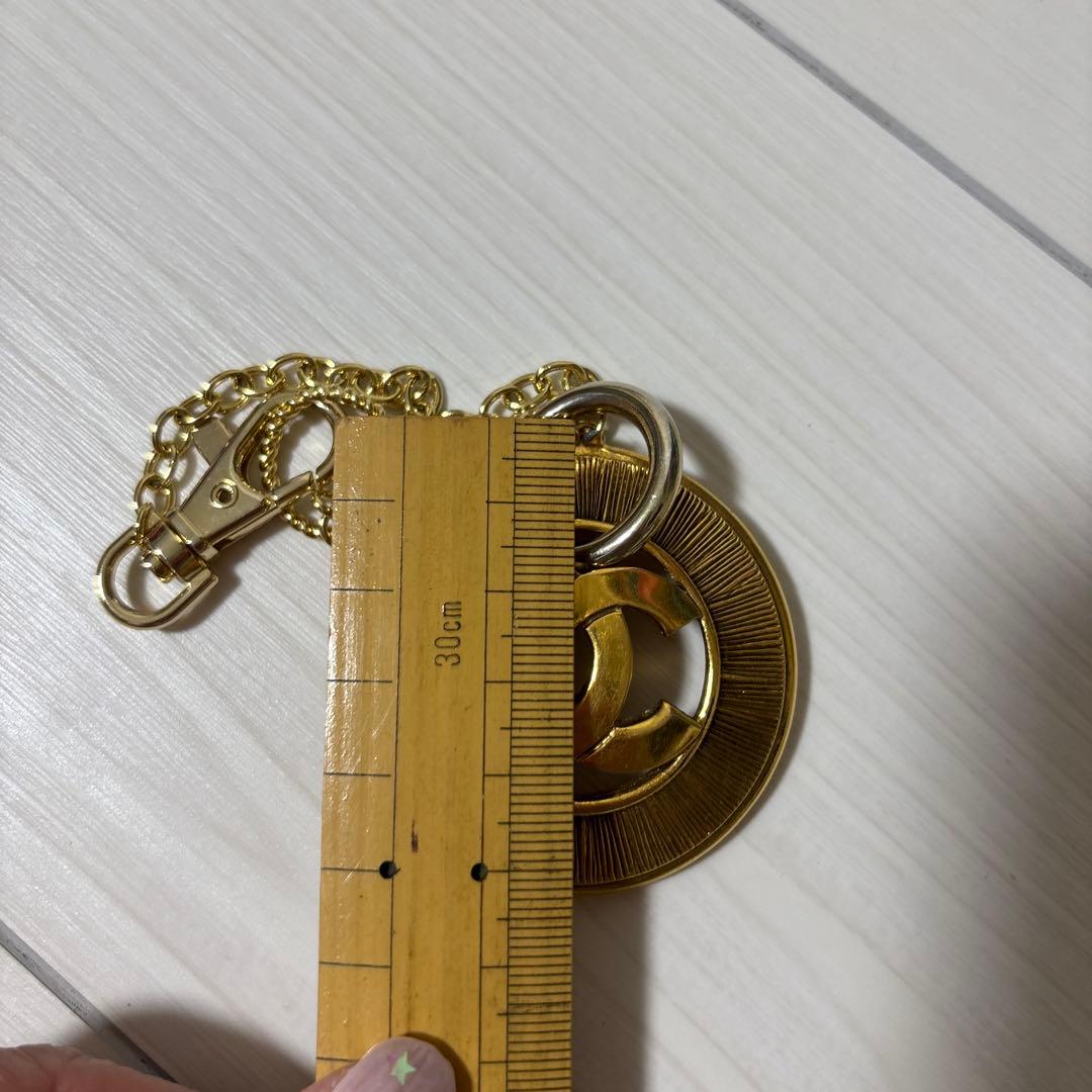 シャネル　キーホルダー (訳あり)