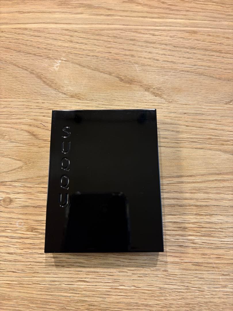 SUQQU シグネチャー カラーアイズ　S02 霜華