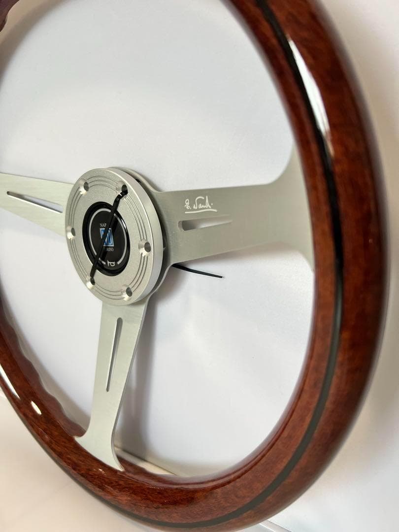 新品未使用 ナルディ 社外 ウッドナルディ ステアリング 送料無料　茶