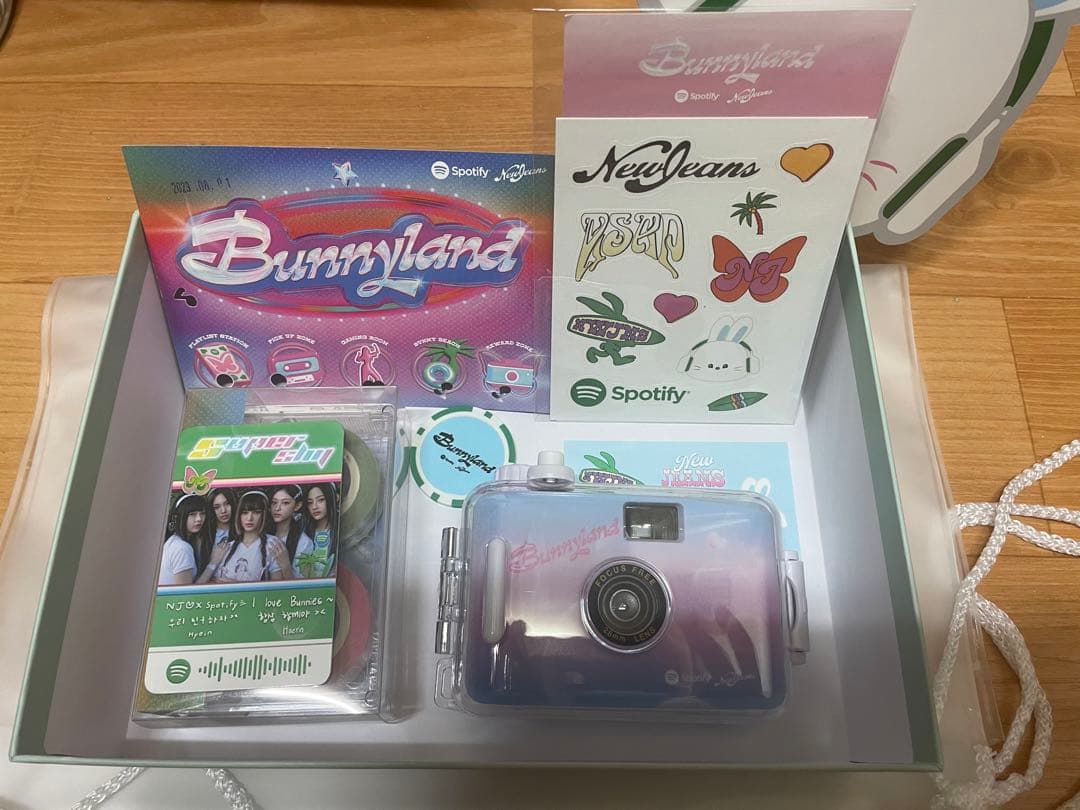 NEWJEANS ニュージーンズ bunnyland コラボ