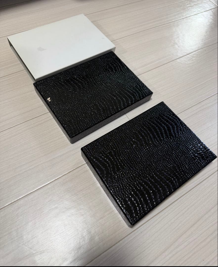 イサムカタヤマ BACKLASH ルビー ウォレットチェーン