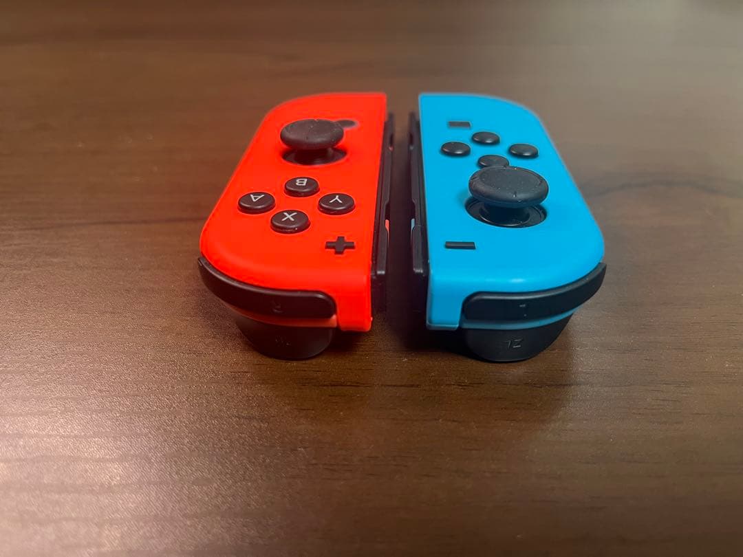 【即日発送】Nintendo Switch ネオンブルー・ネオンレッド