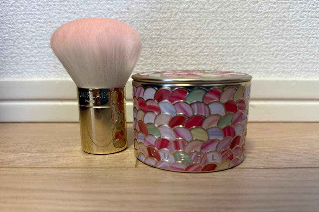 Guerlain ゲラン　メテオリットビーユ02 ブラシポーチセット新品未使用