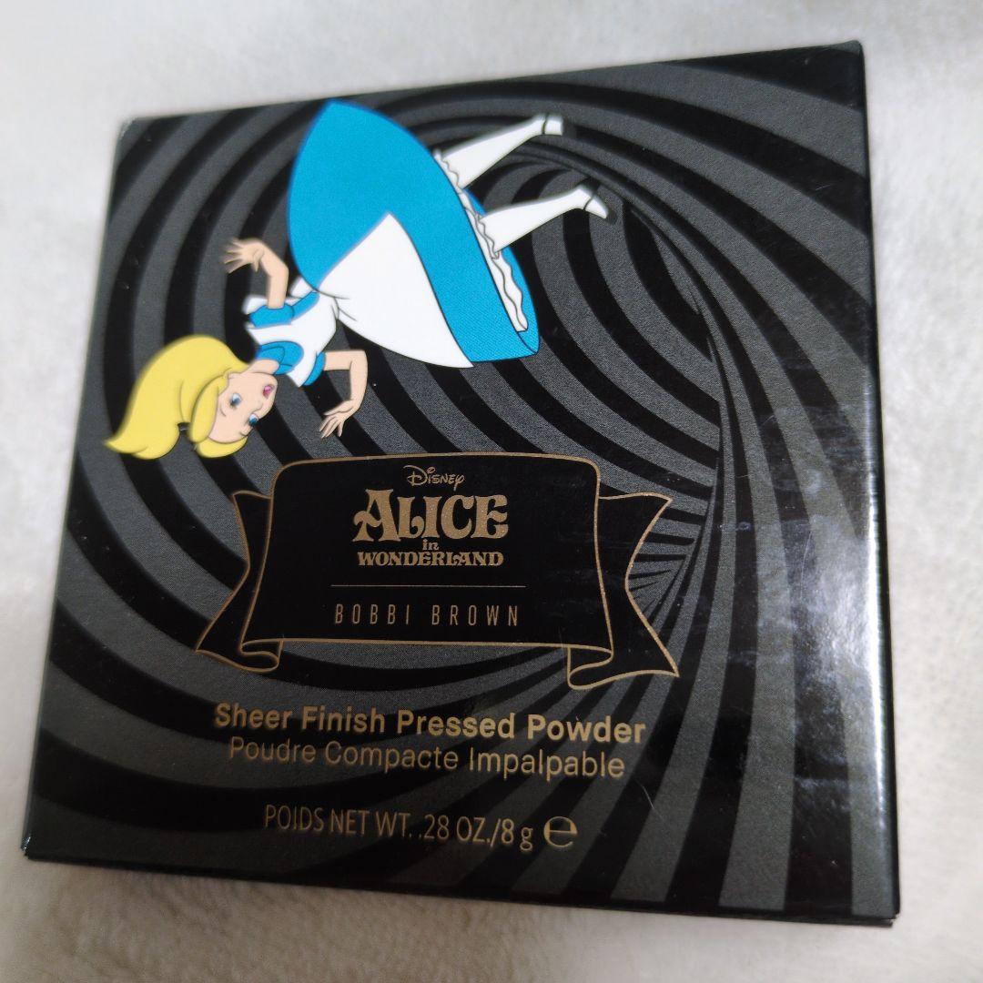 【新品未開封】ボビイブラウン☆アリスワンダーランド☆プレストパウダー