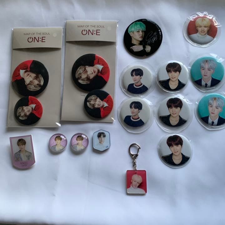 BTSユンギ公式缶バ