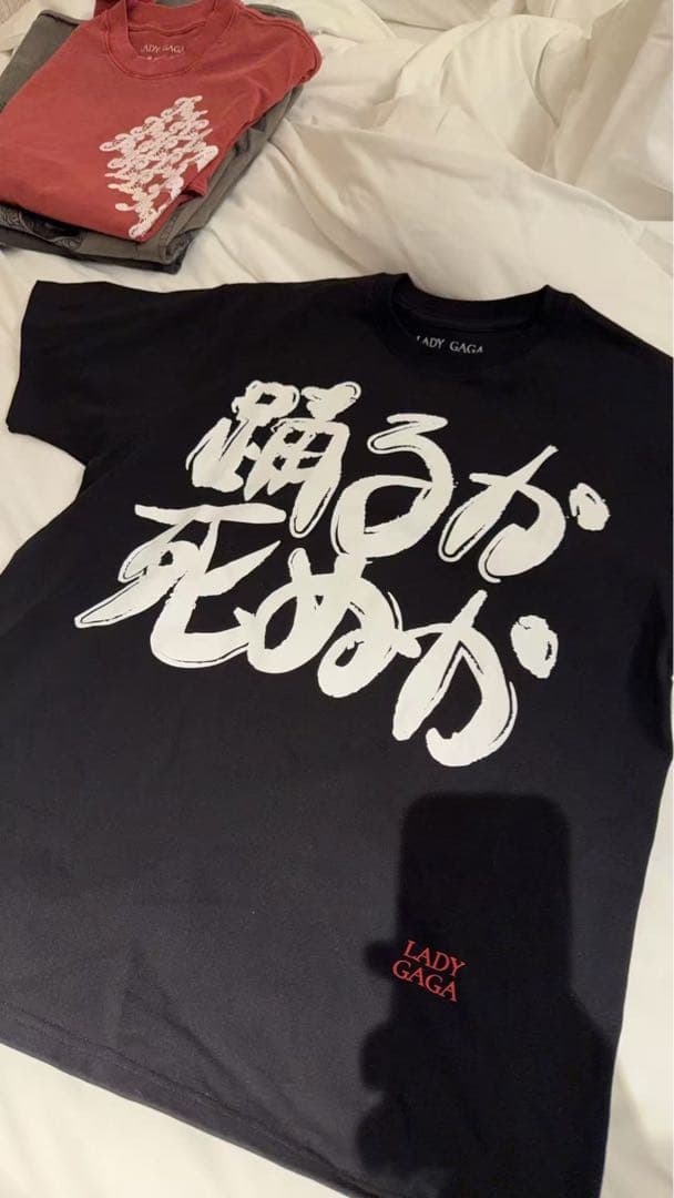 Lady Gaga MAYHEM 日本限定 踊るか死ぬか Tシャツ Mサイズ